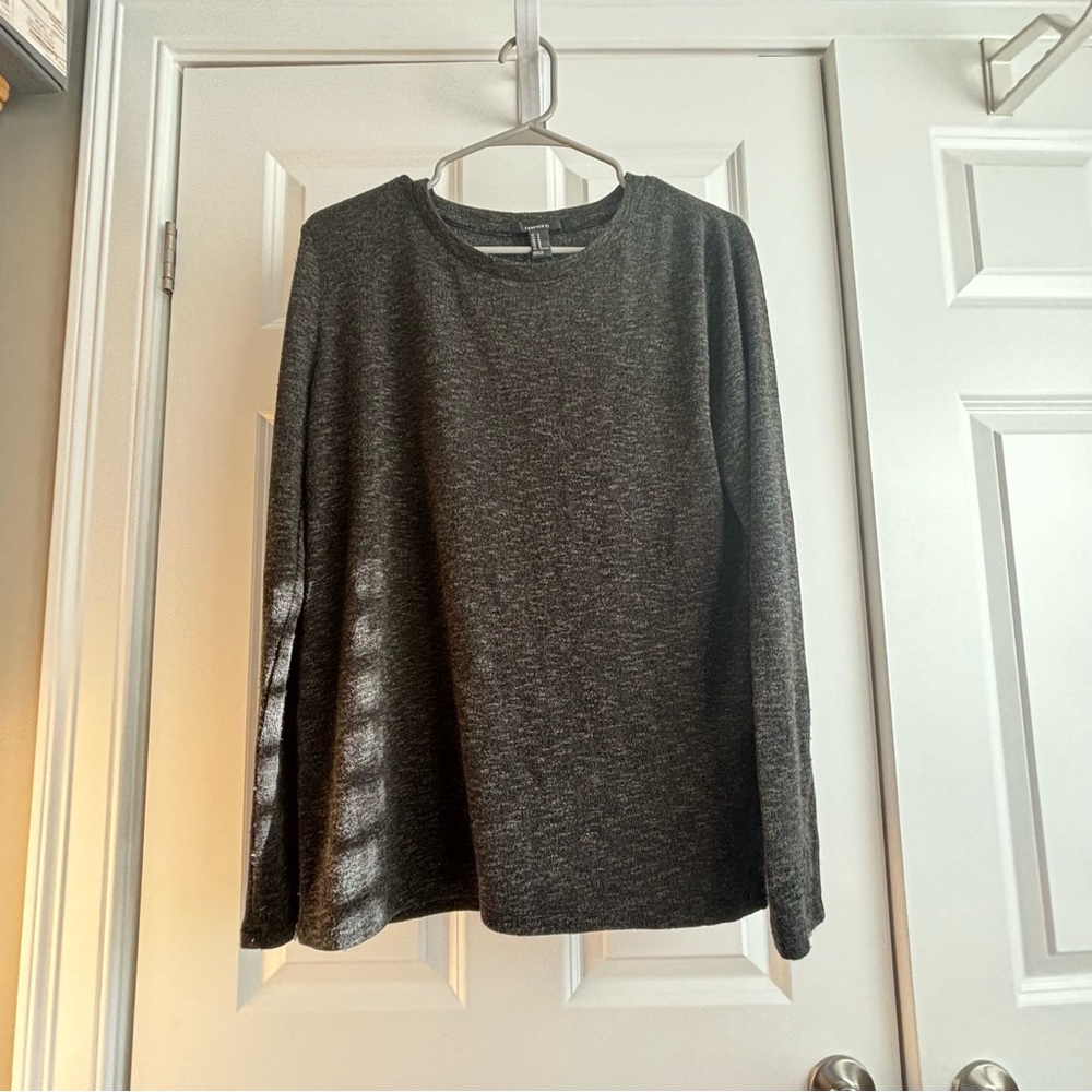 Forever 21 marled knit top size M